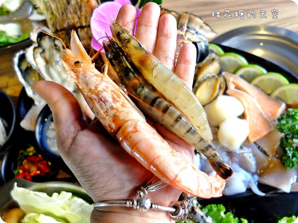沙鹿火鍋‖驛庭鍋物超誇張！豪華頂級海陸套餐～龍蝦、生蠔通通有！溫體豬切片煮火鍋～口感真是棒！