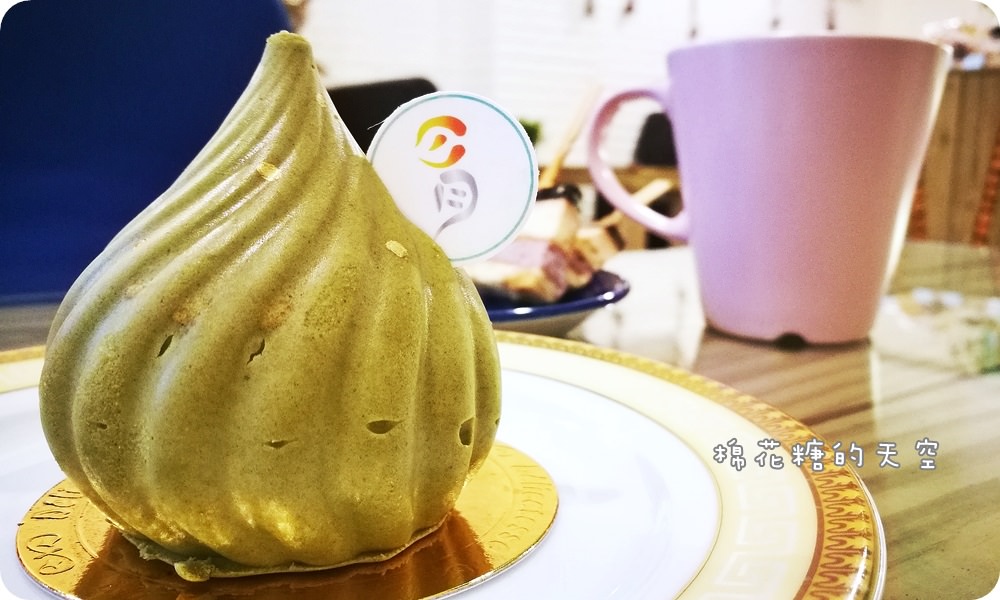沙鹿甜點‖超Q萌偉士牌機車變椅子~日月手作坊，多款創意美美甜點快來打卡唷！