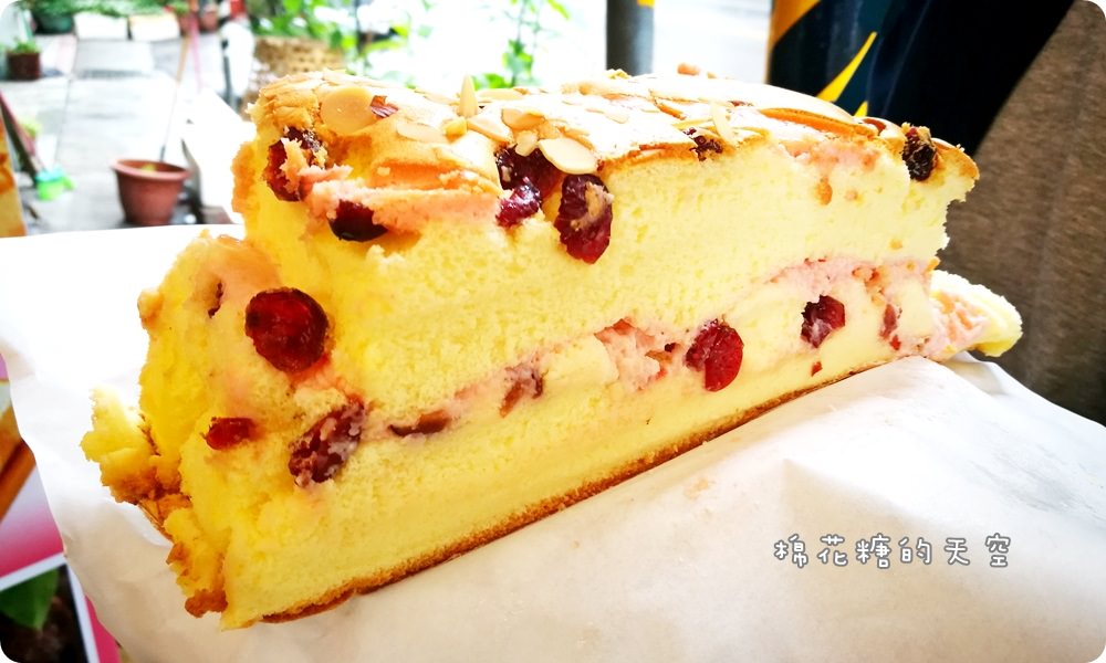 彰化必買‖蓁古早味現烤蛋糕超細緻口感必吃、必買、必帶回家，大推奶酥口味、蛋皮系列！
