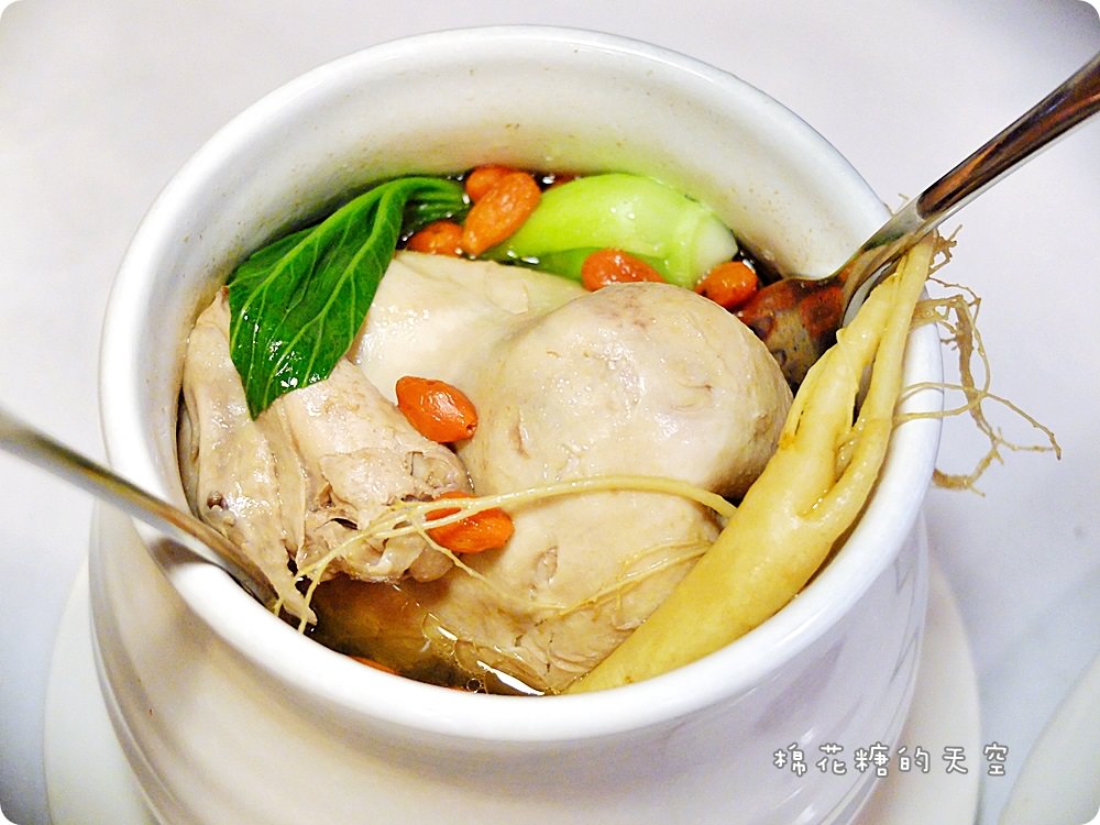 台中美食‖高檔私廚料理平價吃，五星級主廚親自料理-家 廚坊給人滿滿感動