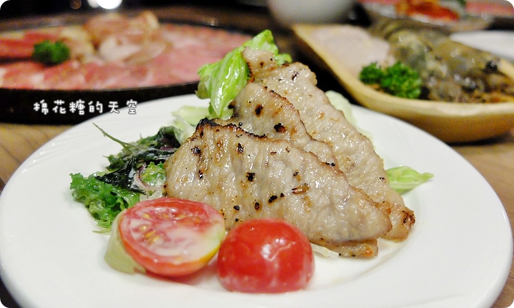 台中燒肉‖雲火日式燒肉超狂新菜單-Prime等級牛肉滿滿一大盤,外加三豬一雞、超大干貝