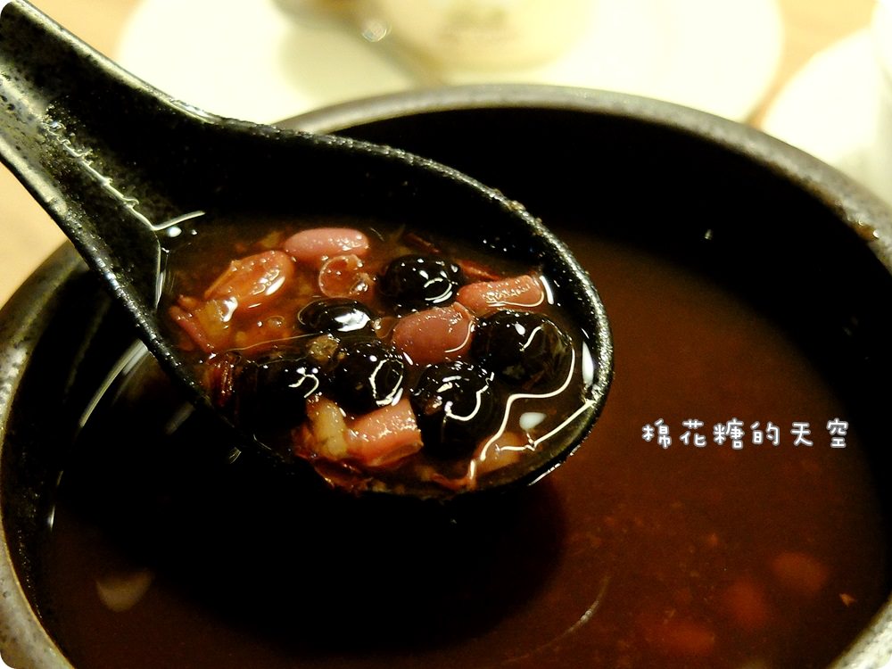 台中燒肉‖雲火日式燒肉超狂新菜單-Prime等級牛肉滿滿一大盤,外加三豬一雞、超大干貝