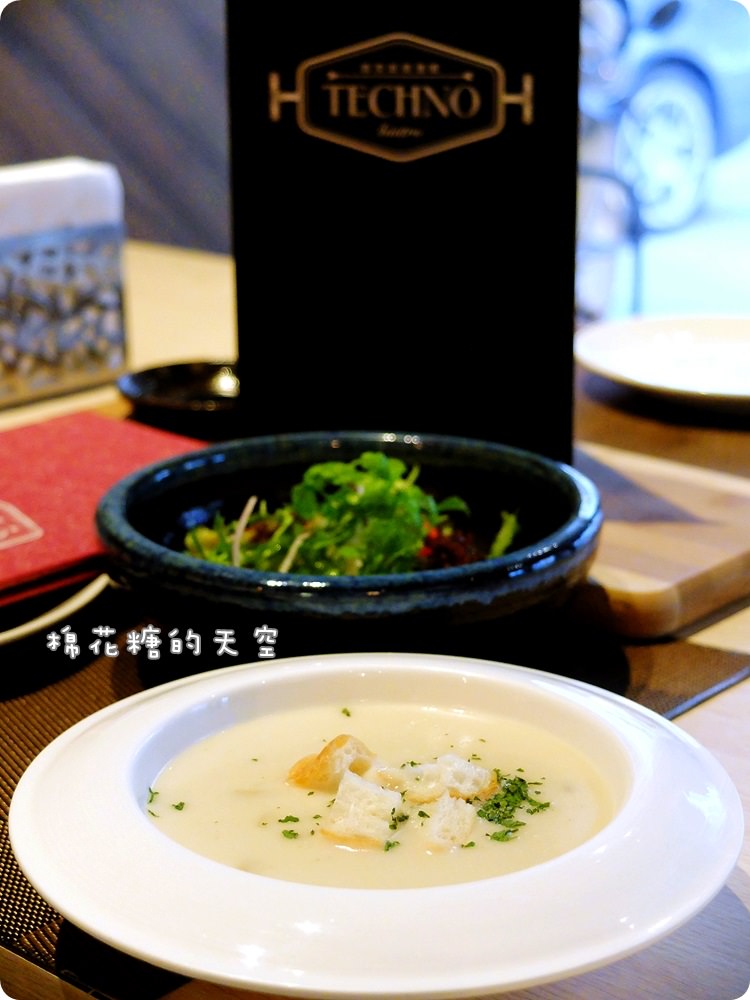 台中餐酒館‖鐵克諾餐酒館慵懶氣氛大爆表!九點一到變身英式工業風酒吧~