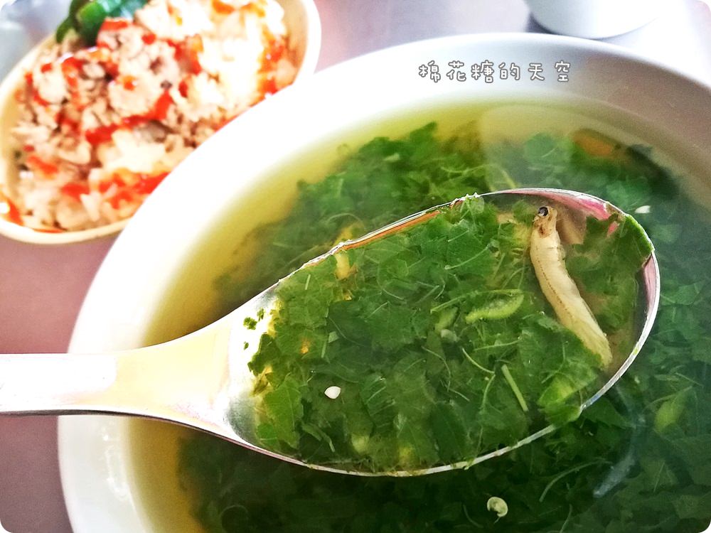 台中第五市場|從小吃到大的狀元米糕~柴魚湯免費喝，現在還有台中才有的麻薏喔！