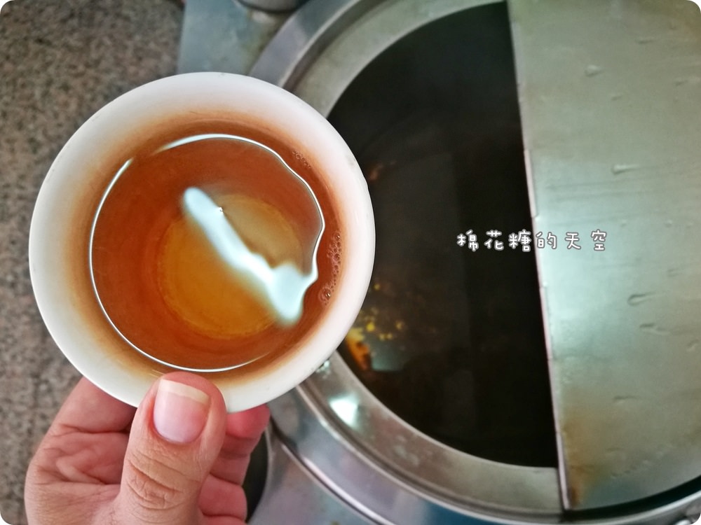 台中第五市場|從小吃到大的狀元米糕~柴魚湯免費喝，現在還有台中才有的麻薏喔！