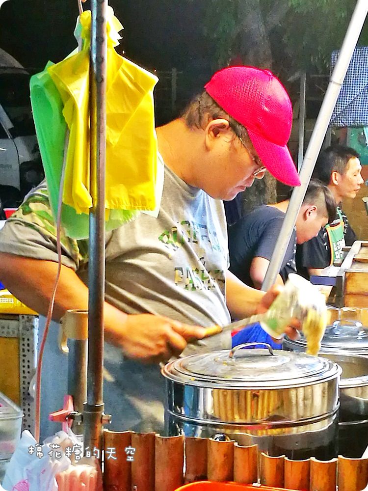 台中旱溪夜市‖古早味鳳梨冰綿綿冰沙酸甜好滋味，吃的到果粒的喔！