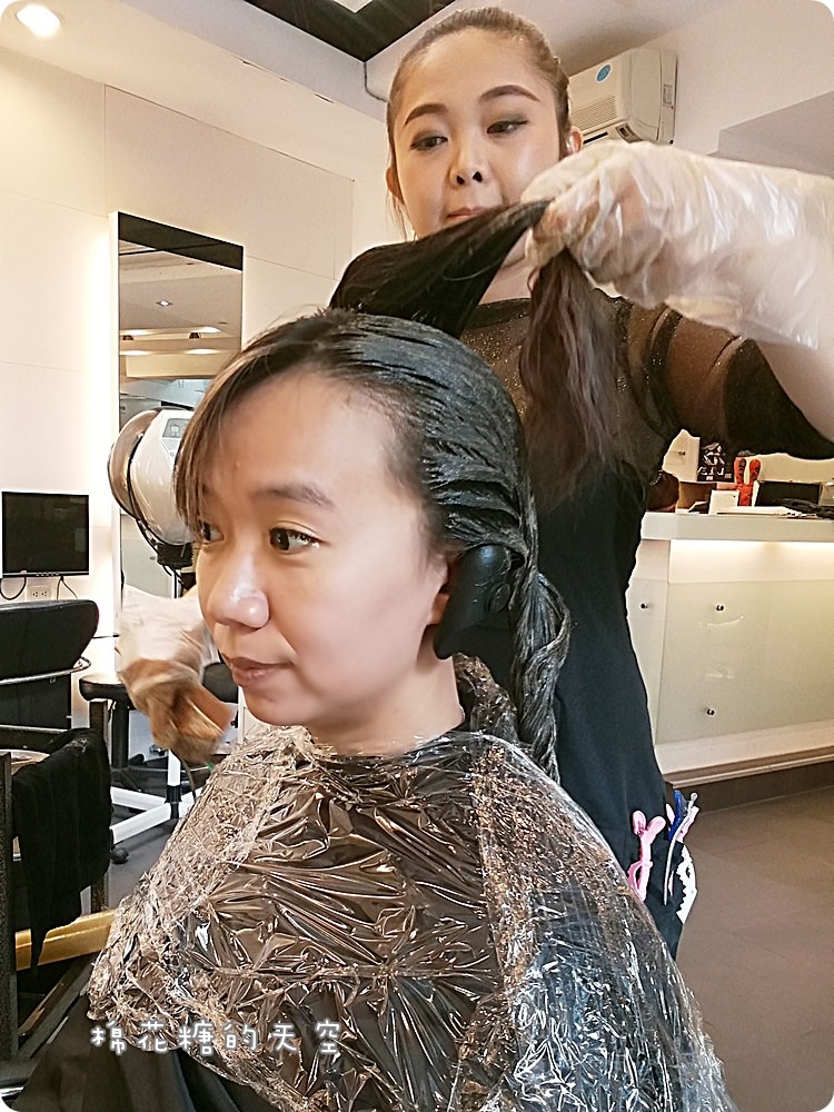台中染髮‖台中一中巷內優質平價HB Hair Salon，全程設計師操作～高檔產品平價享受！