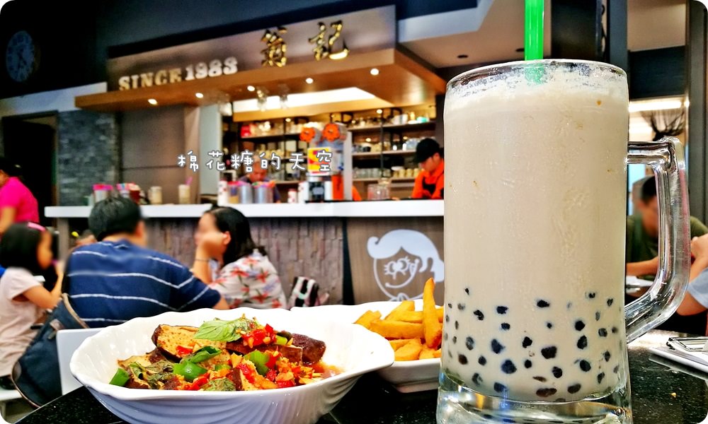 台中翁記‖一中商圈正老店-翁記泡沫廣場重新開幕啦！烏龍豆干加珍珠奶茶就是台中正宗下午茶！