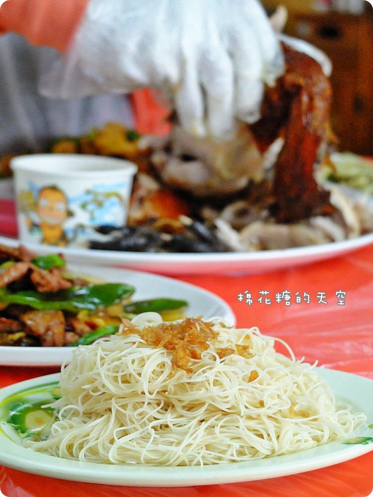 竹山紫南宮美食‖陳記甕缸雞味香皮超脆～亮晶晶焦糖色澤太誘人啦