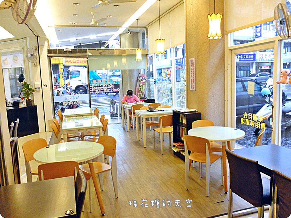 深夜也有早午餐~早餐也能吃火鍋-大里幸福月光 深夜也有早午餐~早餐也能吃火鍋-大里幸福月光