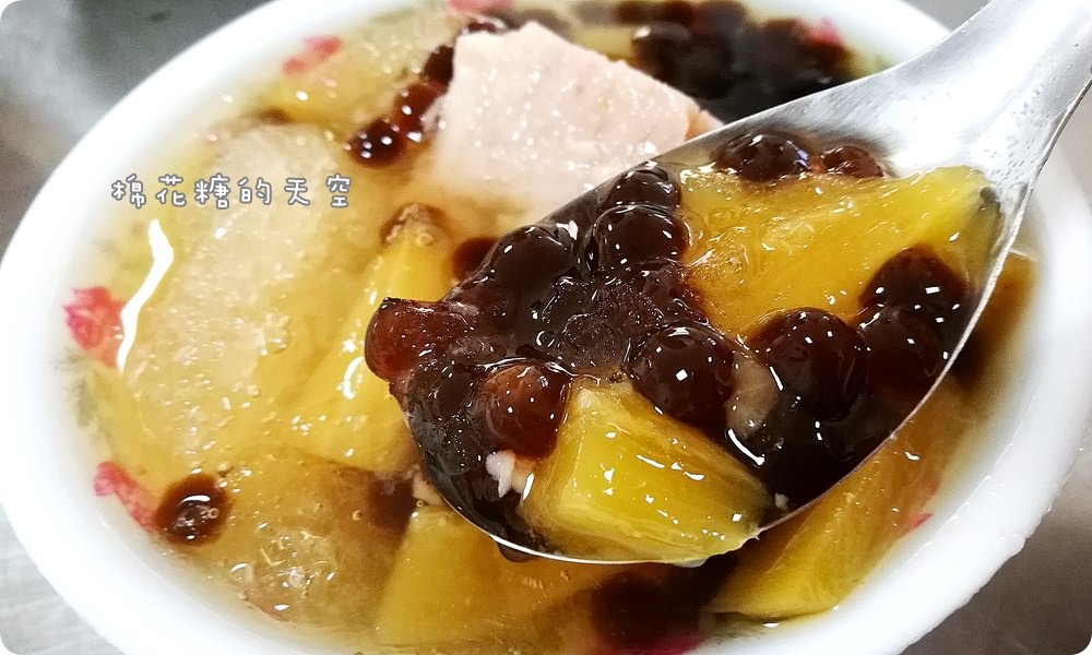 台中第五市場吃剉冰～鳳梨、粉圓、米苔目傳統剉冰最消暑，味香麵攤