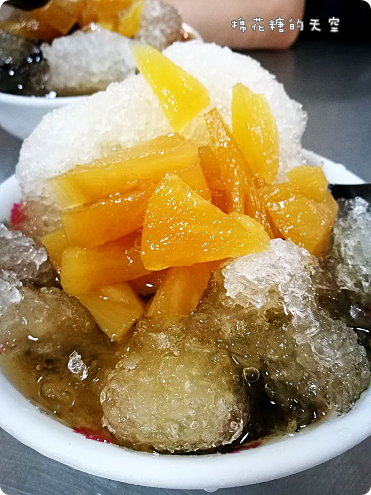 台中第五市場吃剉冰～鳳梨、粉圓、米苔目傳統剉冰最消暑，味香麵攤