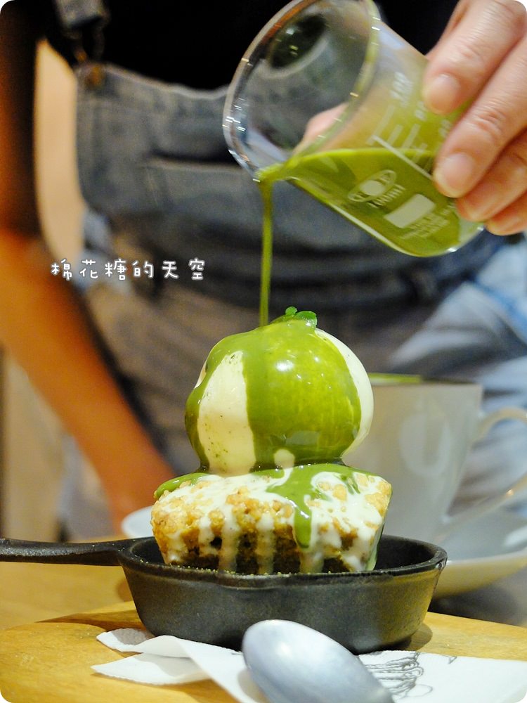 Emma‘s CAFE活龍蝦堡每天晚上七點限量搶!