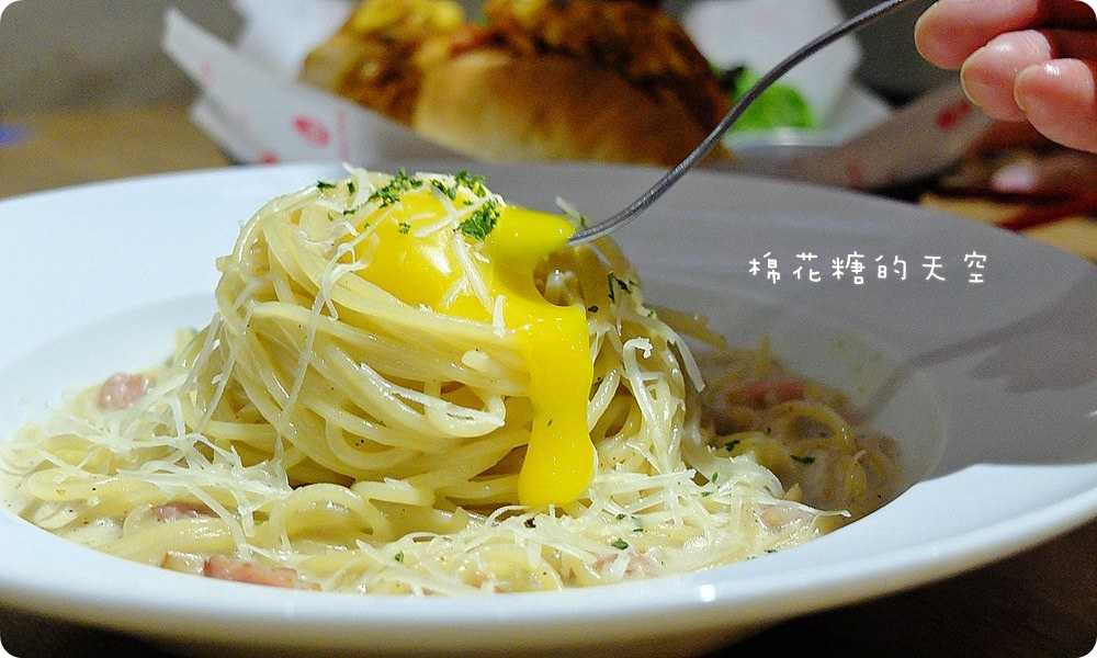 Emma‘s CAFE活龍蝦堡每天晚上七點限量搶!