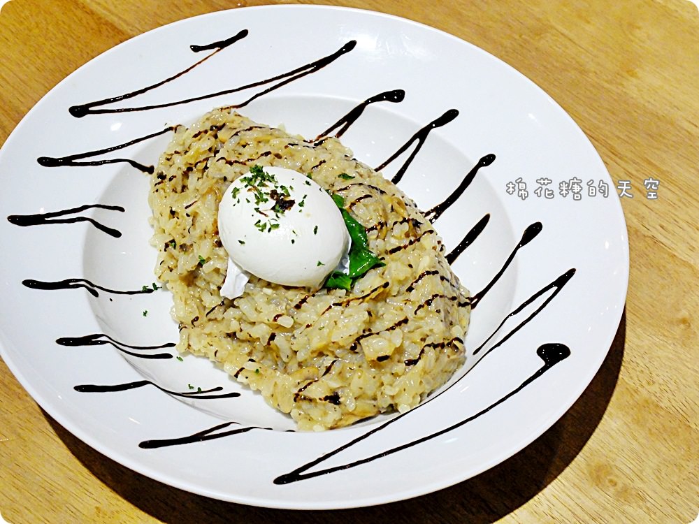 Emma‘s CAFE活龍蝦堡每天晚上七點限量搶!