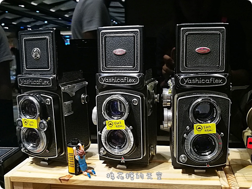 台中最新IG打卡點!粉紅泡泡先生在勤美誠品,加碼底片相機快閃店