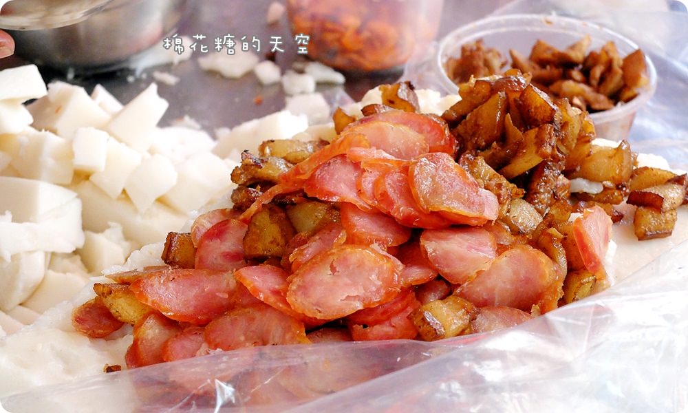 東港美食推薦||肉粿老店就在東港漁港旁，鹹香海味超好吃
