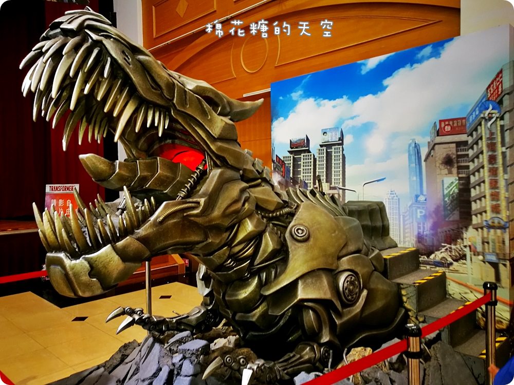 中友百貨超酷變形金剛展倒數中～小男孩來一定會瘋狂的啦!