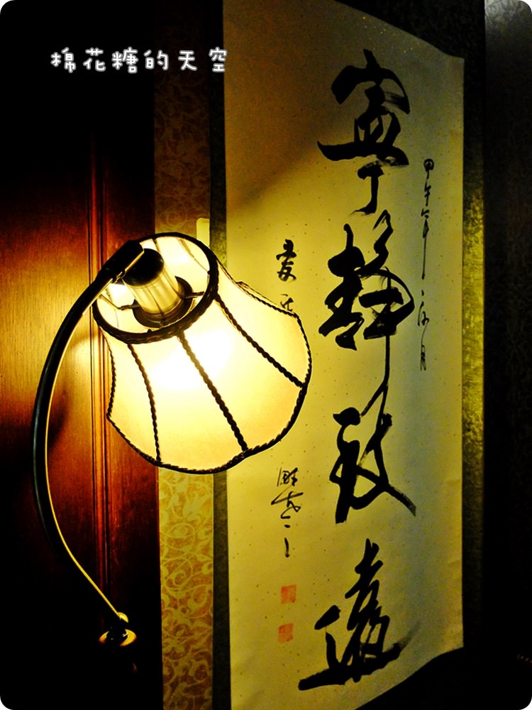 上海風咖啡廳在大里，亨利貞外帶好咖啡比小七還平價！