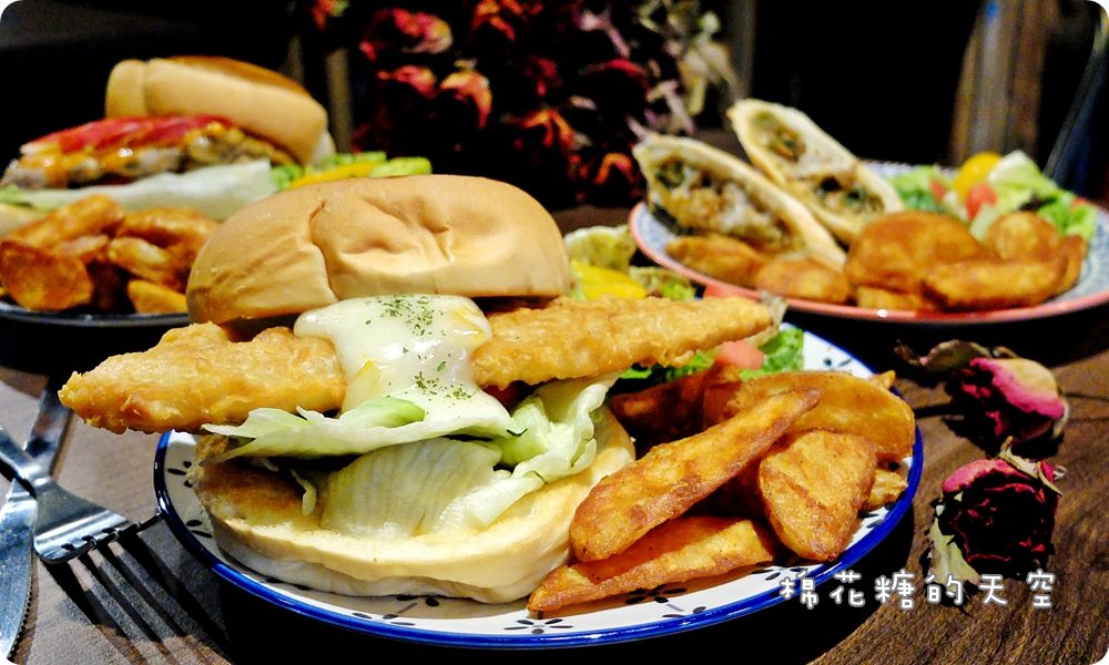 一中街巷弄早午餐-壹柒手作早午餐超大魚排漢堡一手握不住，泰式奶茶必點！