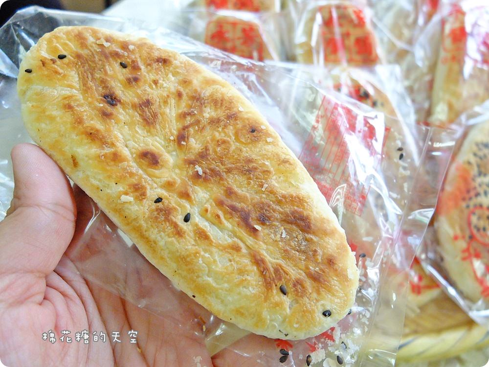 鹿港小吃美食吃透透不用東奔西跑，阿道蝦猴酥幫你“傳”一桌排隊美食