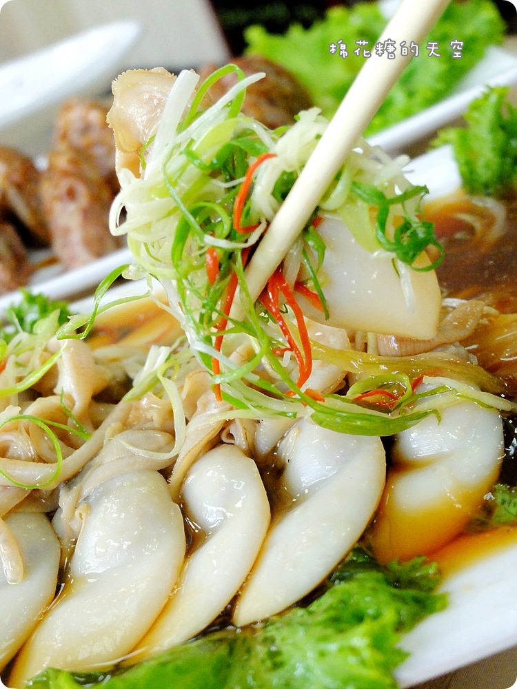 鹿港小吃美食吃透透不用東奔西跑，阿道蝦猴酥幫你“傳”一桌排隊美食