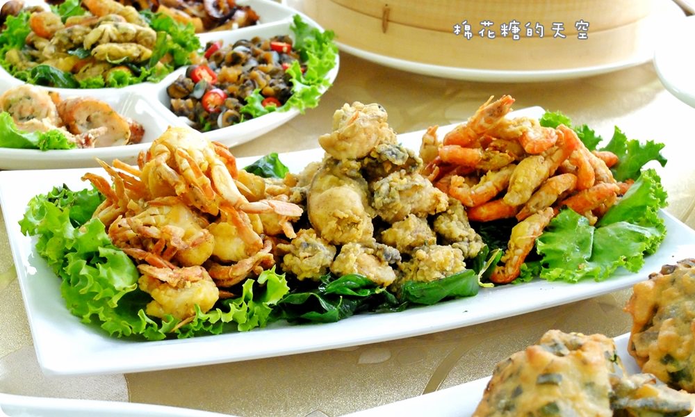 鹿港小吃美食吃透透不用東奔西跑，阿道蝦猴酥幫你“傳”一桌排隊美食