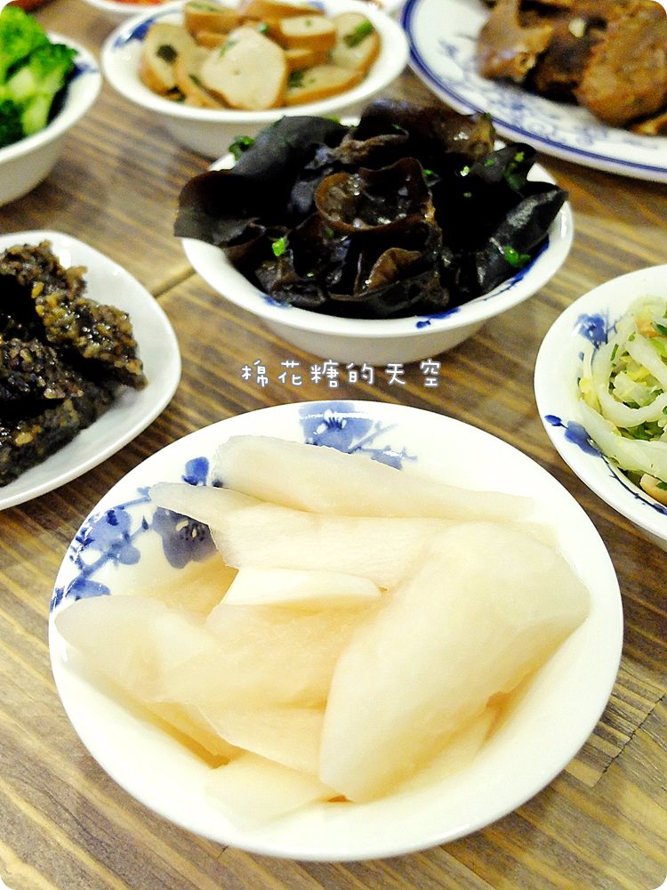 草悟道週邊五星級老阿太麵館，湖南剁椒、川味紅油超香超夠味