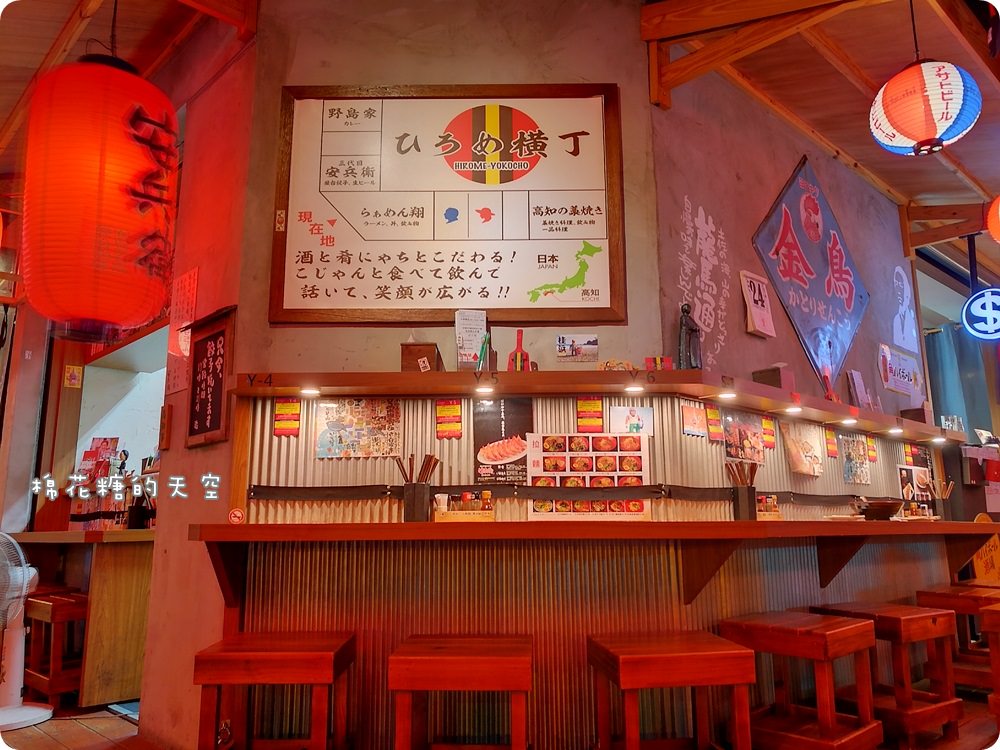 一秒來到日本屋台～高知名物三代目安兵衛，招牌煎餃皮薄又脆～極品啊！SOGO