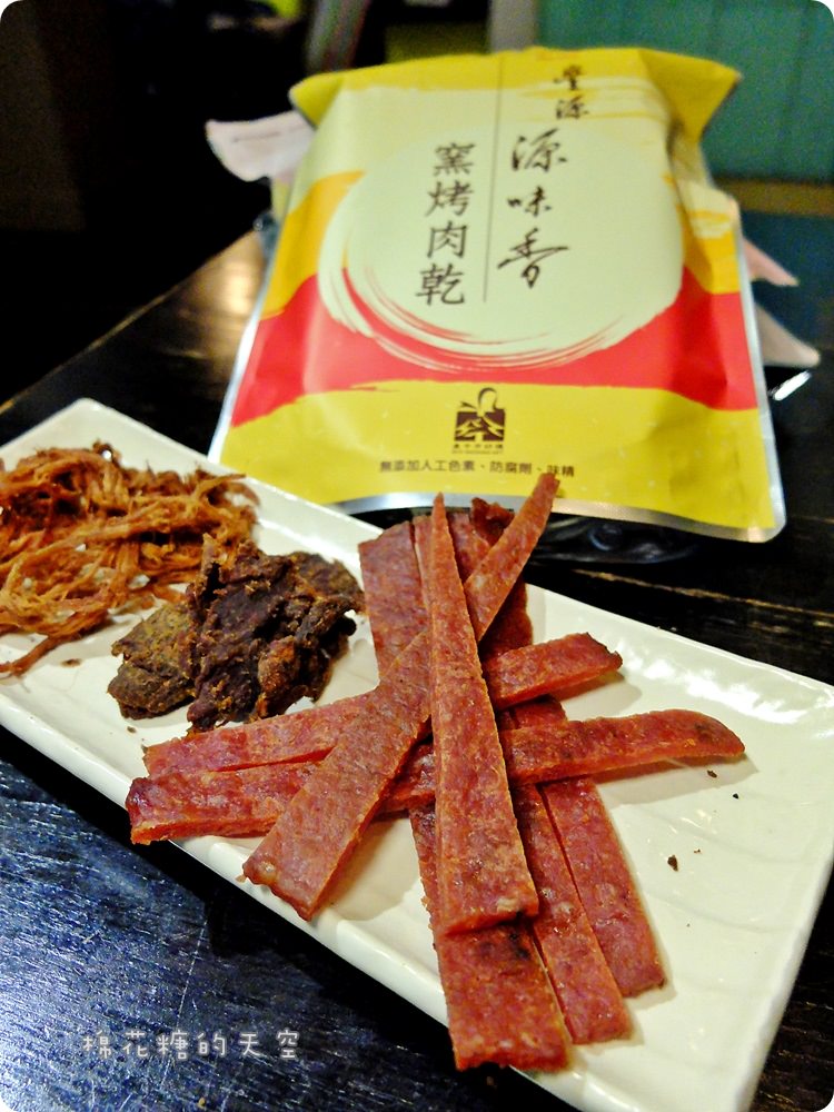 台中伴手禮推薦-源味香肉干，獨創避風塘酥肉紙連香港人都流口水，中秋送禮最佳選擇