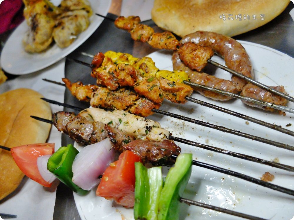 摩洛哥最道地美食介紹-塔吉鍋、庫斯庫斯、Kebab烤肉串
