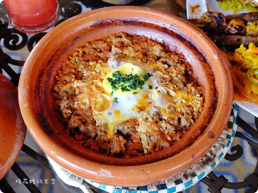 摩洛哥最道地美食介紹-塔吉鍋、庫斯庫斯、Kebab烤肉串 摩洛哥最道地美食介紹-塔吉鍋、庫斯庫斯、Kebab烤肉串