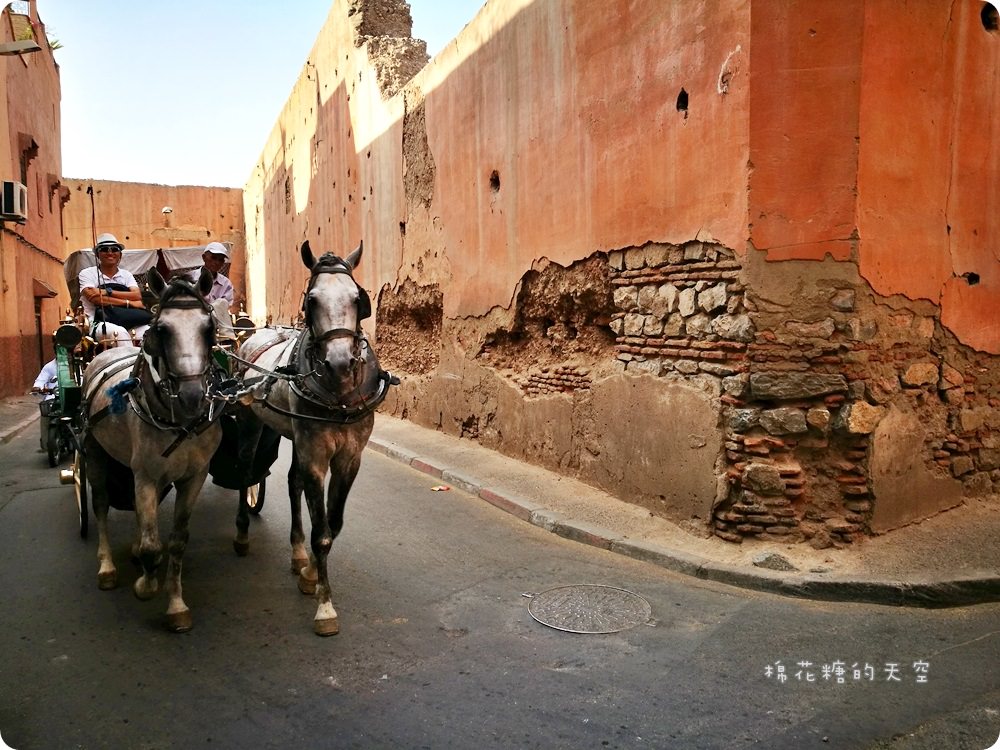 摩洛哥‖馬拉喀什Djemaa el-Fna德吉瑪廣場美食巡禮，舊城大市集Souk尋寶去