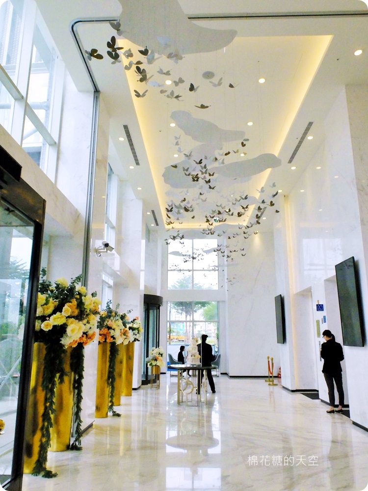 台中最新婚宴會館-萊特薇庭，夢幻證婚教堂超迷人！中西合併婚宴料理美到捨不得動筷子