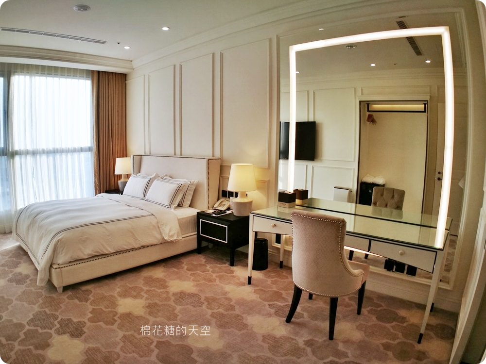 台中最新婚宴會館-萊特薇庭，夢幻證婚教堂超迷人！中西合併婚宴料理美到捨不得動筷子