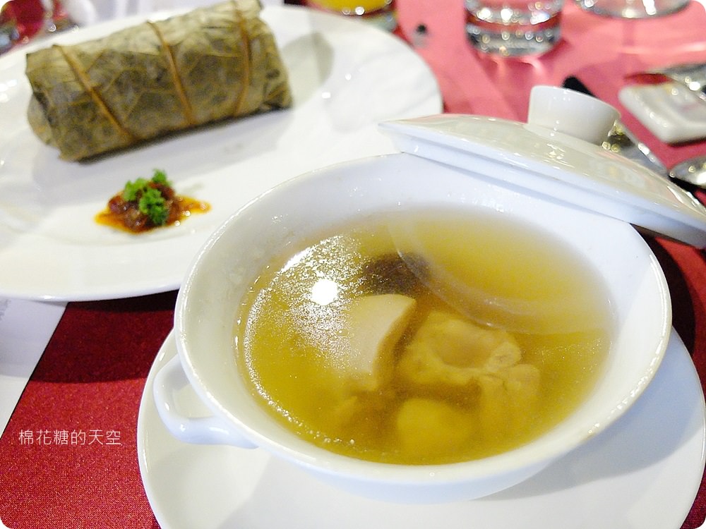 台中最新婚宴會館-萊特薇庭，夢幻證婚教堂超迷人！中西合併婚宴料理美到捨不得動筷子