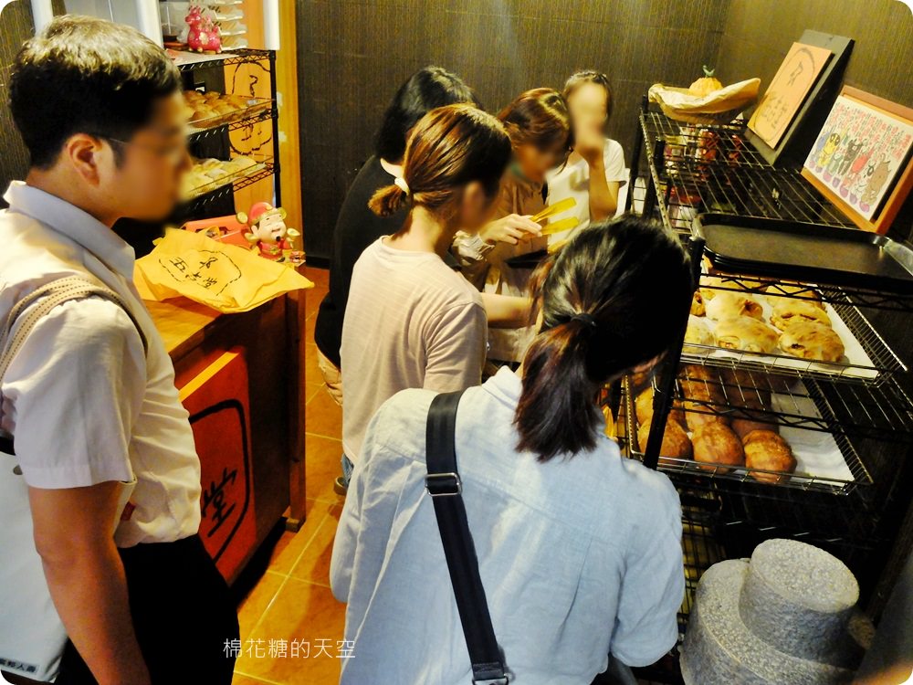 麵包還沒出爐就賣完?!台南五吉堂麵包店-真正巷弄裡的巷弄美食