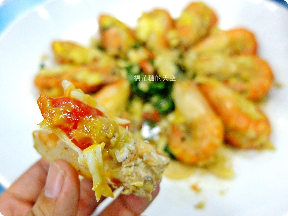 活跳跳鮮蝦直上桌，吉品釣蝦美食廣場好吃又好玩，下班釣蝦超舒壓