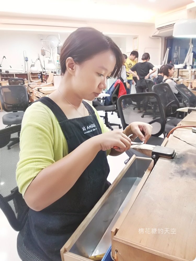 獨一無二的手工銀飾自己做，喬安格斯DIY體驗還可以做對戒喔