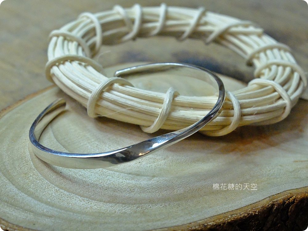 獨一無二的手工銀飾自己做，喬安格斯DIY體驗還可以做對戒喔