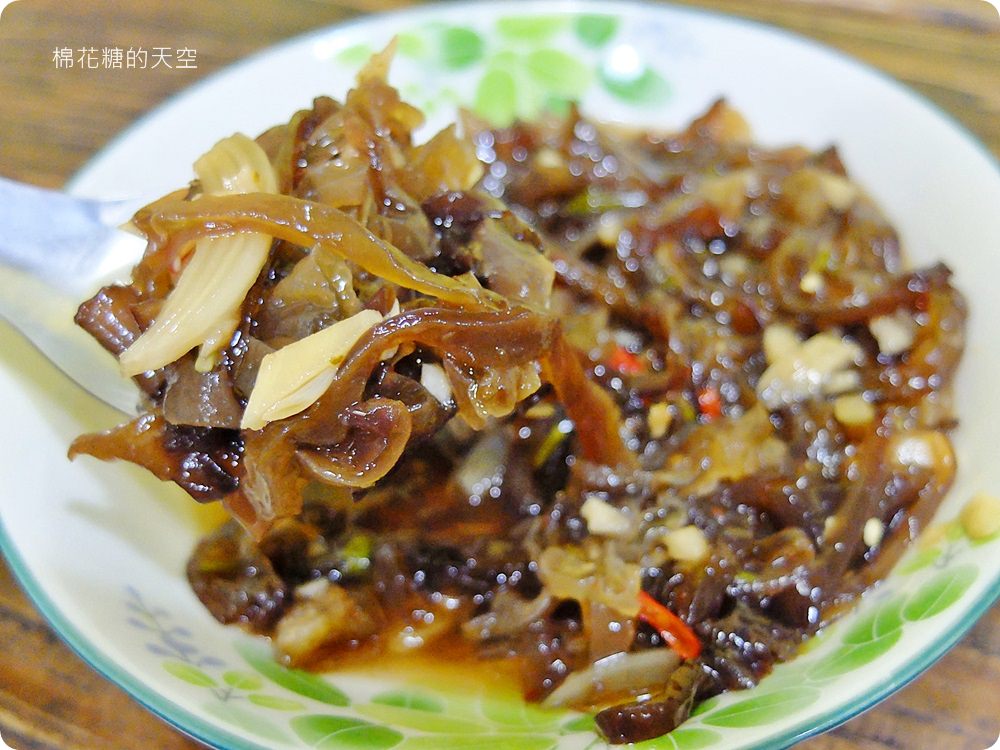 道地泰式料理個人餐，泰小葉多種泰國湯麵超暖心