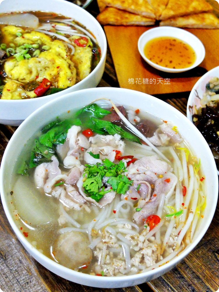 道地泰式料理個人餐，泰小葉多種泰國湯麵超暖心