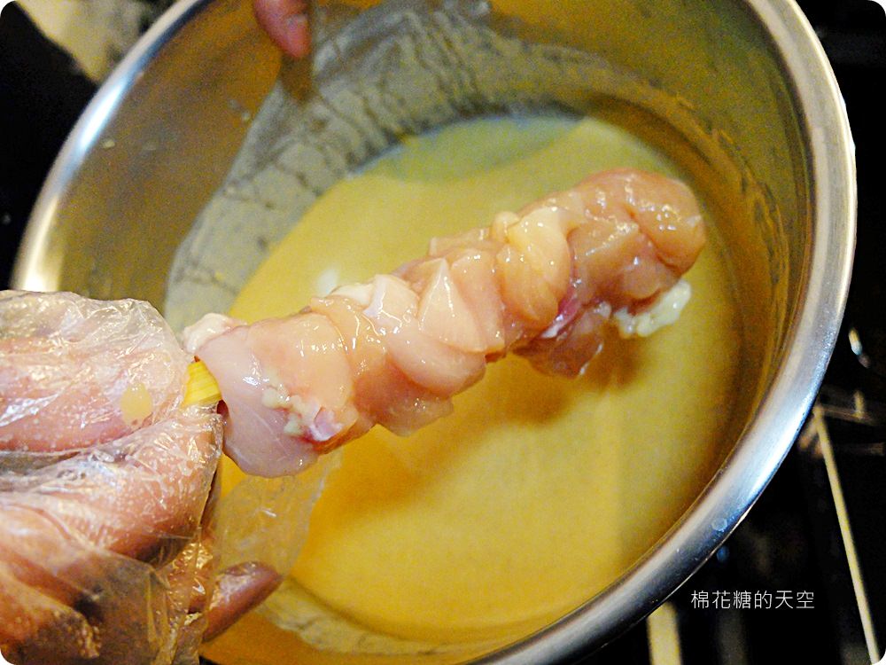 台中龍富夜市內藏高檔日式炸物,不二魂日式雞排外酥內多汁、超厚超飽口! 台中龍富夜市內藏高檔日式炸物,不二魂日式雞排外酥內多汁、超厚超飽口!