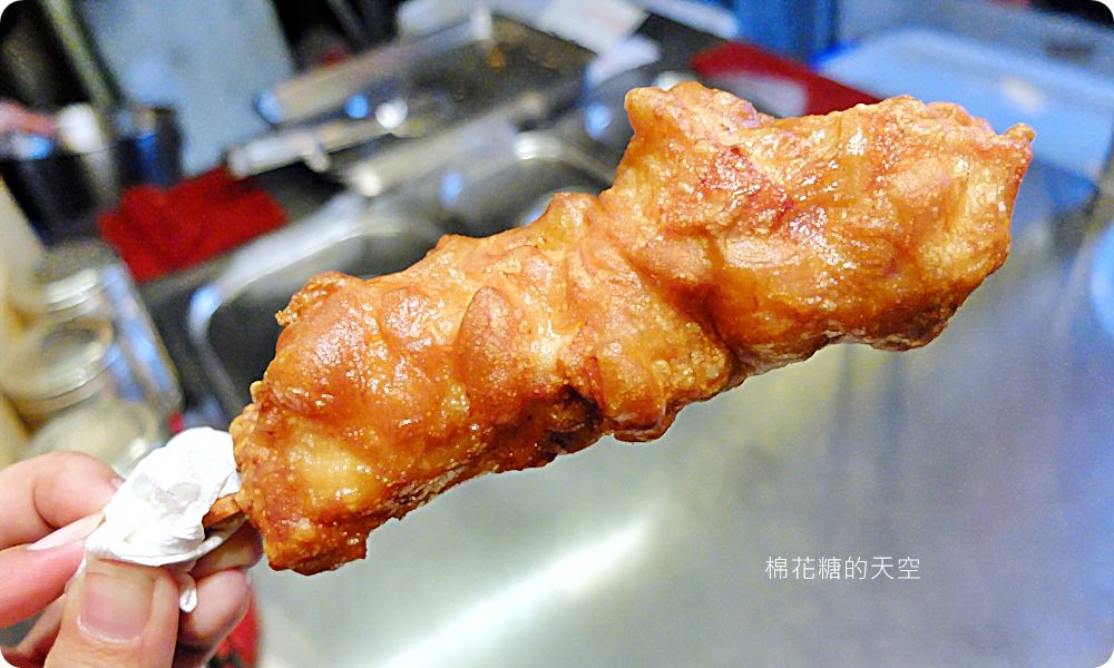 台中龍富夜市內藏高檔日式炸物,不二魂日式雞排外酥內多汁、超厚超飽口! 台中龍富夜市內藏高檔日式炸物,不二魂日式雞排外酥內多汁、超厚超飽口!