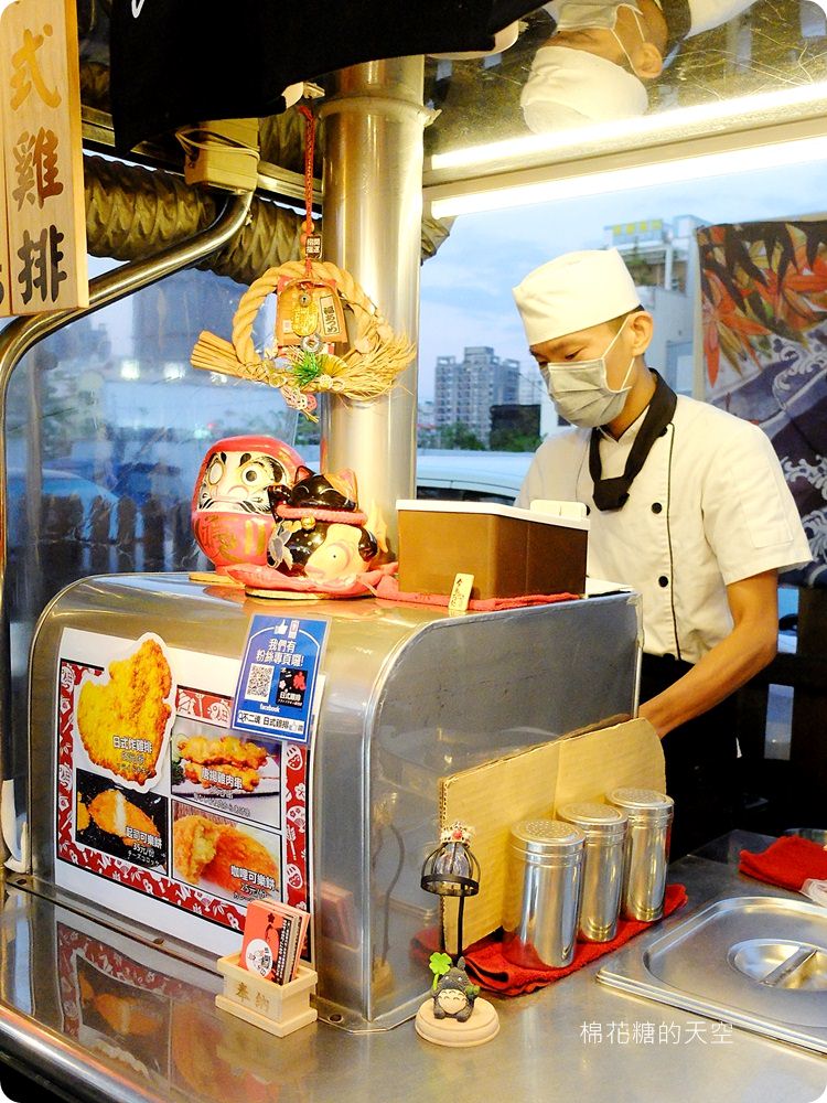 台中龍富夜市內藏高檔日式炸物,不二魂日式雞排外酥內多汁、超厚超飽口! 台中龍富夜市內藏高檔日式炸物,不二魂日式雞排外酥內多汁、超厚超飽口!