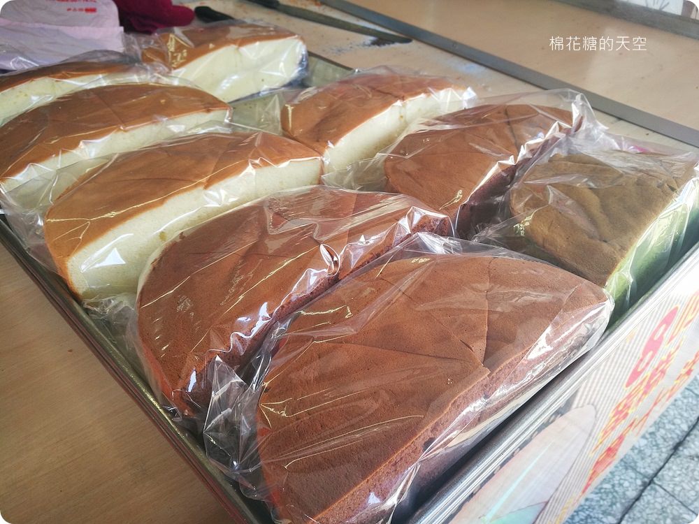 台中平價伴手禮-向上市場滋養蛋糕，草悟道旁古早味蛋糕超推薦