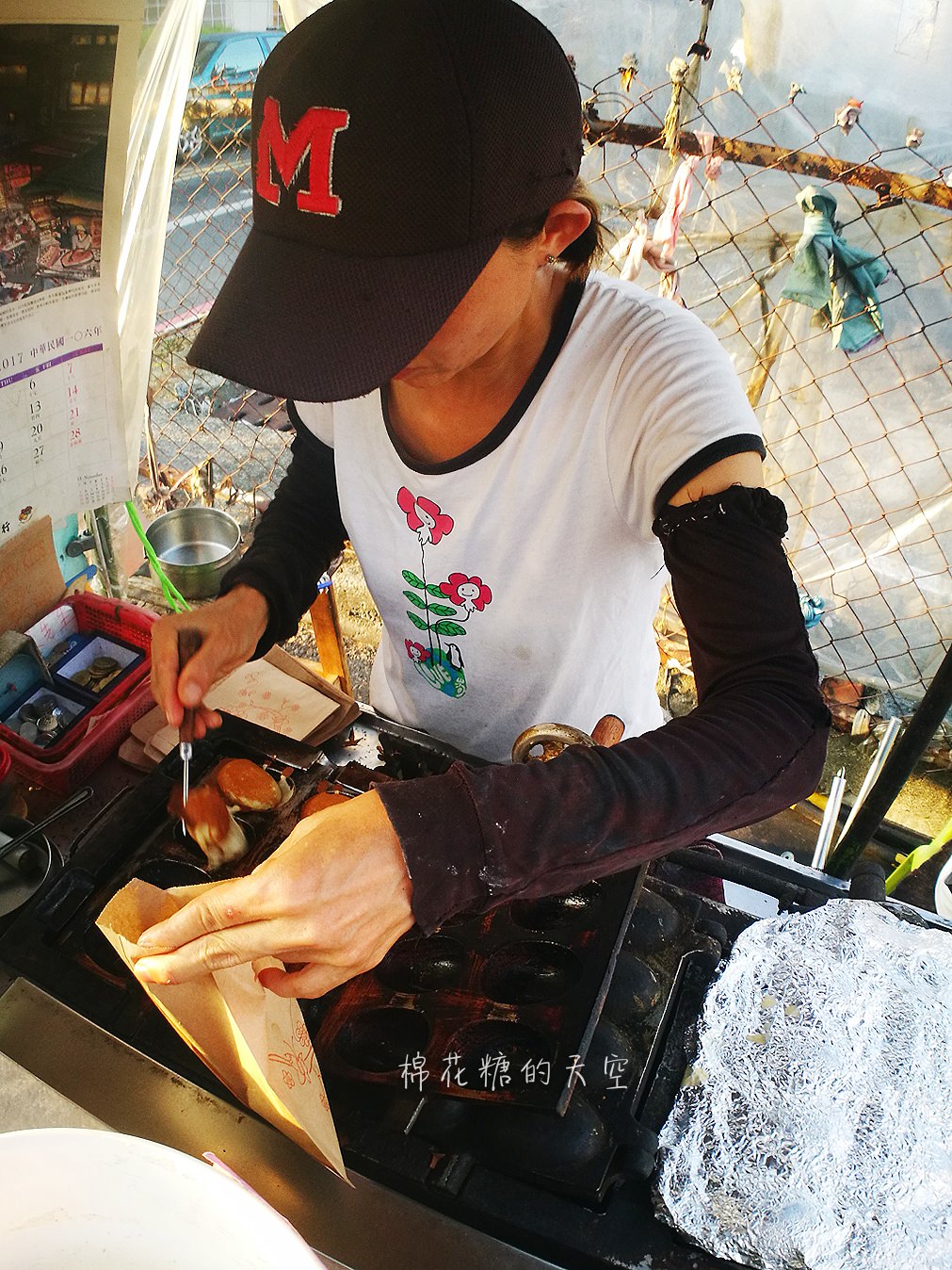 嘉義垂楊路無名雞蛋糕，三個十元太佛心！新光三越旁。