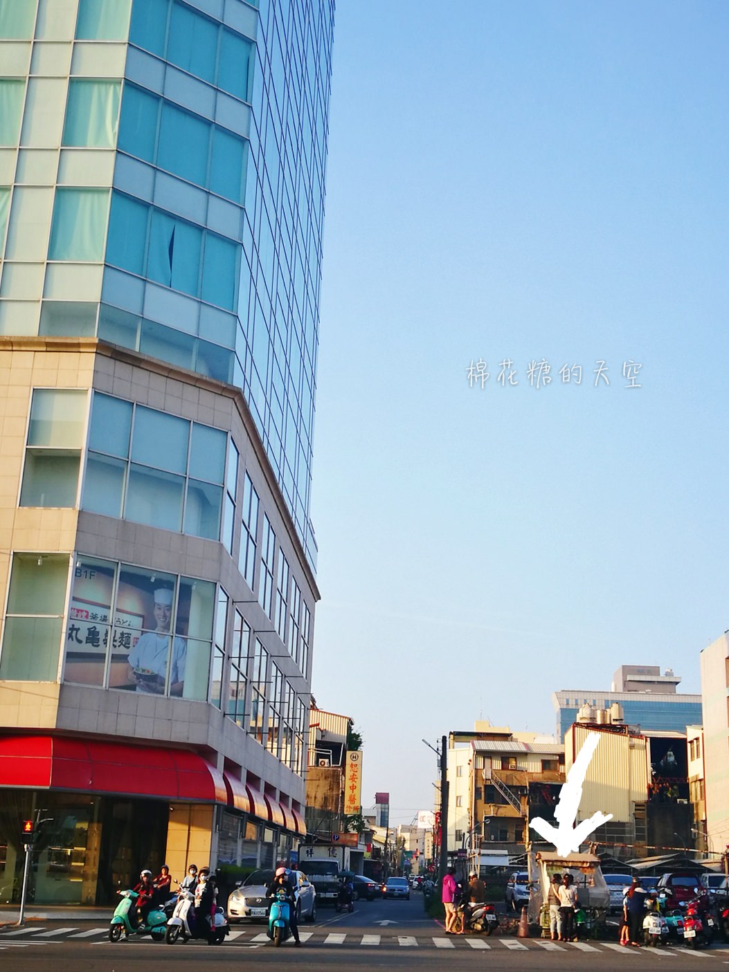 嘉義垂楊路無名雞蛋糕，三個十元太佛心！新光三越旁。