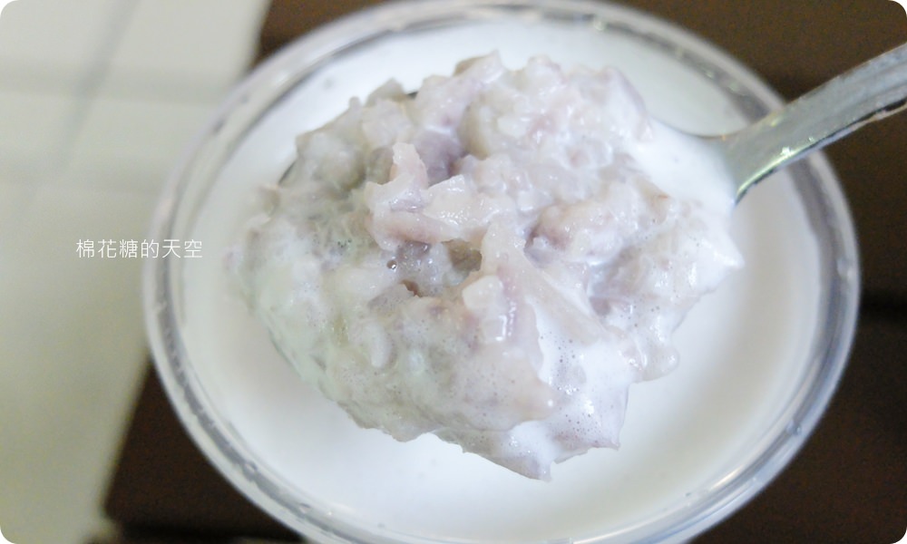芋頭控們請注意！冬季限定拾覺厚燒芋頭牛奶開賣囉！吃得到顆粒的喔！