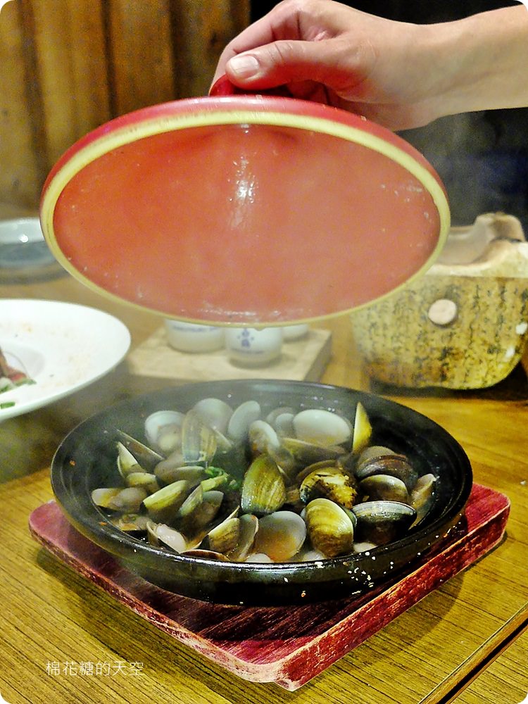 台中深夜食堂推薦-百川日本串燒，酒蒸蛤蠣吃完還有美味彩蛋！就在文心路旁